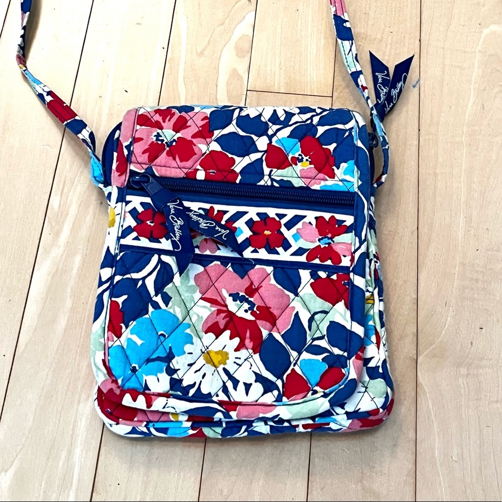 Vera Bradley Poppy pattern crossbody purse